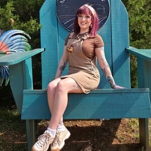 Meet your Posher, Maddie